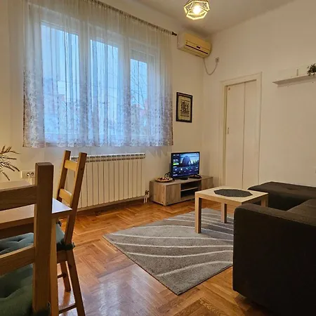 Leka Sa Parkingom *